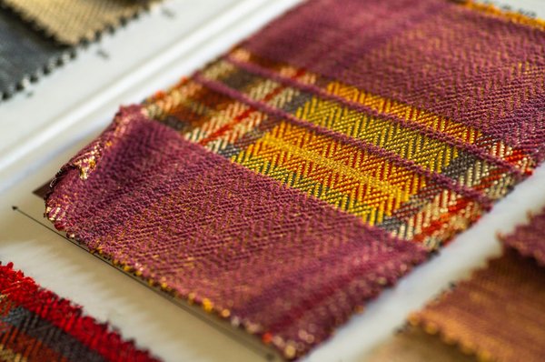 Où trouver des designs originaux de plaid avec manche ?