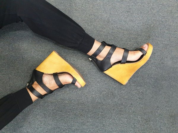 Sandales pour femme : pourquoi commander sur une boutique en ligne ?