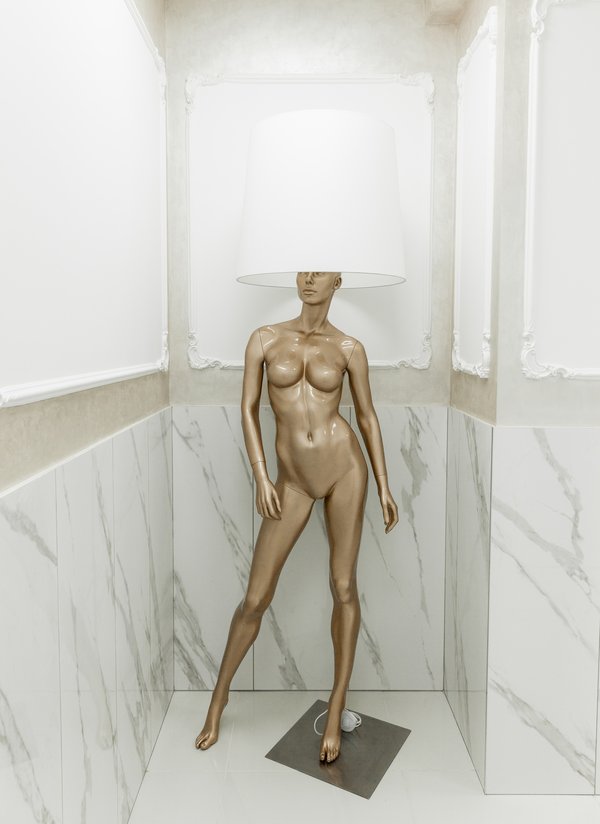 Mannequin femme en liège : un choix éco-responsable et élégant